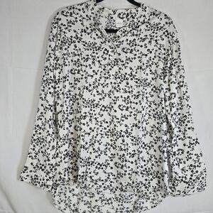 White & Black Floral Long-Sleeve Split-Neck Lightweight Blouse